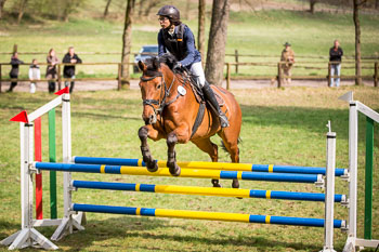 Stechen A-Springen Stechen A-Springen