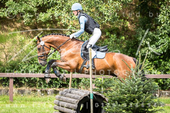 11 - Geländeritt E - Harburger Reitverein 11 - Geländeritt E - Harburger Reitverein