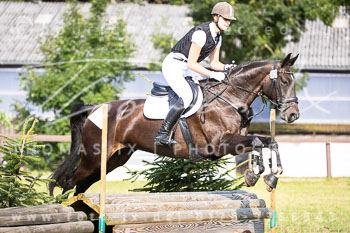 11 - Geländeritt E - Harburger Reitverein